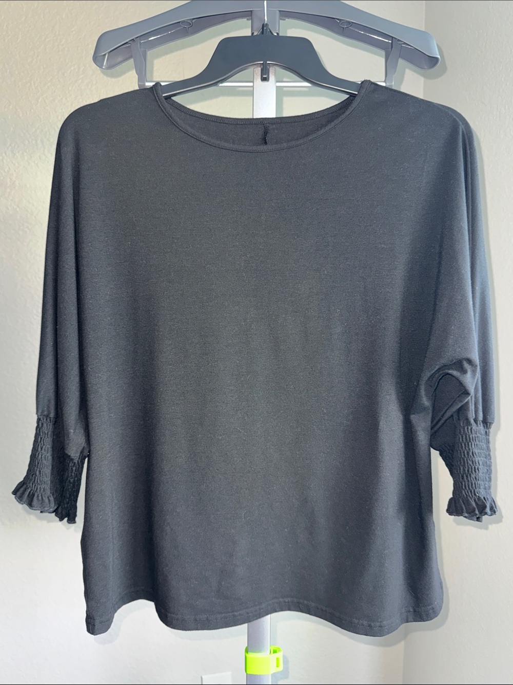 Women’s Black Smocked Sleeve Top - Classic Casual top SZ-L
